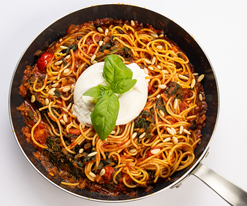 Burrata-Pasta in der Pfanne