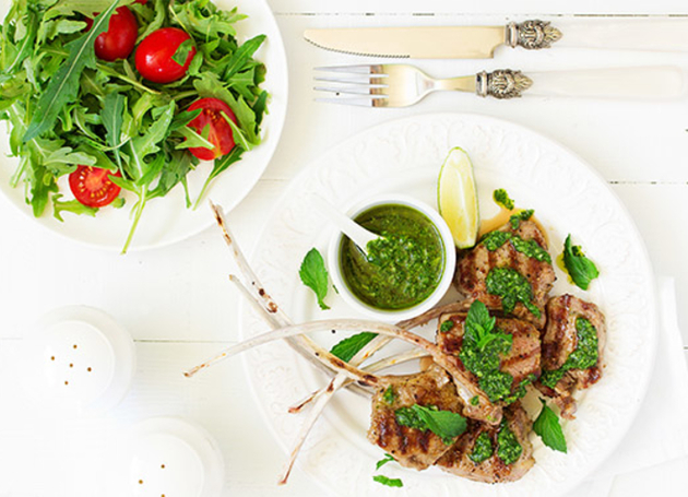 Lamm an Mint-Sauce mit Gemüse-Birnen-Ragout