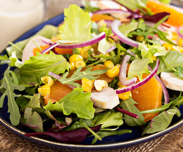 Sommerlicher Geflügelsalat