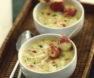 Sellerie-Suppe mit Mozzarella-Schinken-Sticks