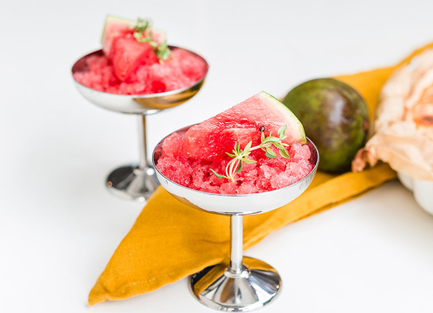 Wassermelonengranita mit Thymian