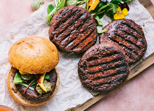 Burger Patties aus Bohnen und Haferflocken