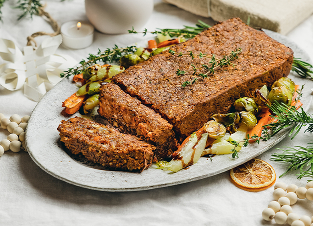 Nussbraten mit Ofengemüse