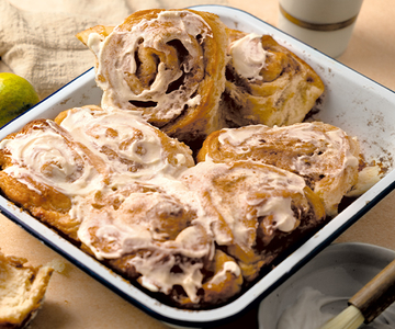 Birnen-Zimt-Hefeschnecken mit Mascarpone