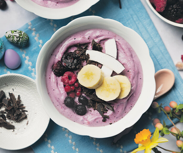 Smoothie Bowl mit Beeren
