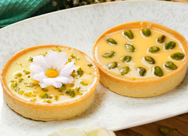 Eierlikörtartelettes mit Pistazien