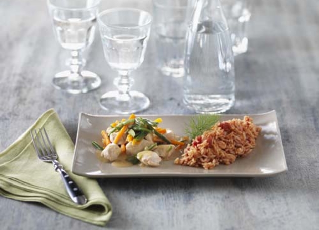 Poulet-Ragout mit Gemüse und Tomatenreis