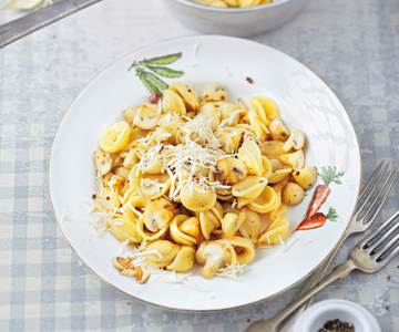 Orecchiette mit Pilzen und Meerrettich