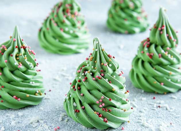 Meringue-Weihnachtsbäume