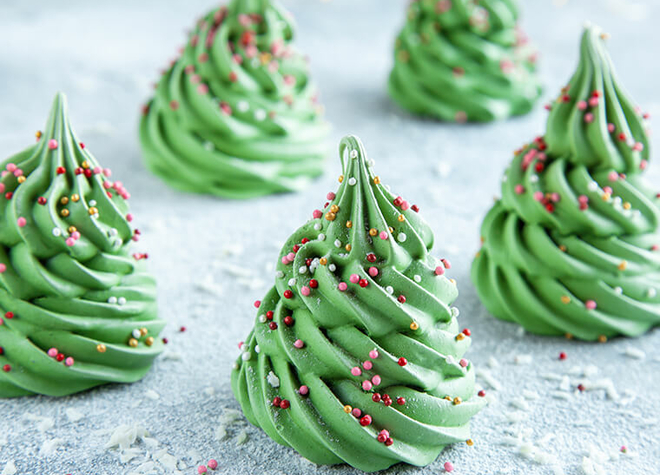 Meringue-Weihnachtsbäume