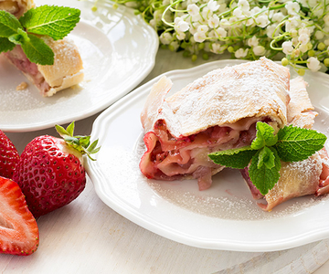 Strudel mit frischen Beeren